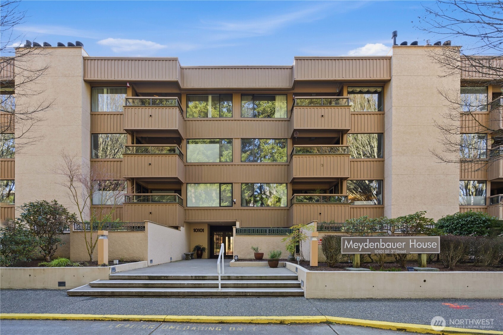 10101 SE 3rd Street #402, Bellevue, WA 98004