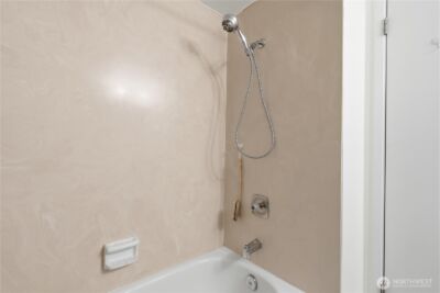10101 SE 3rd Street #402, Bellevue, WA 98004 - Photo 19