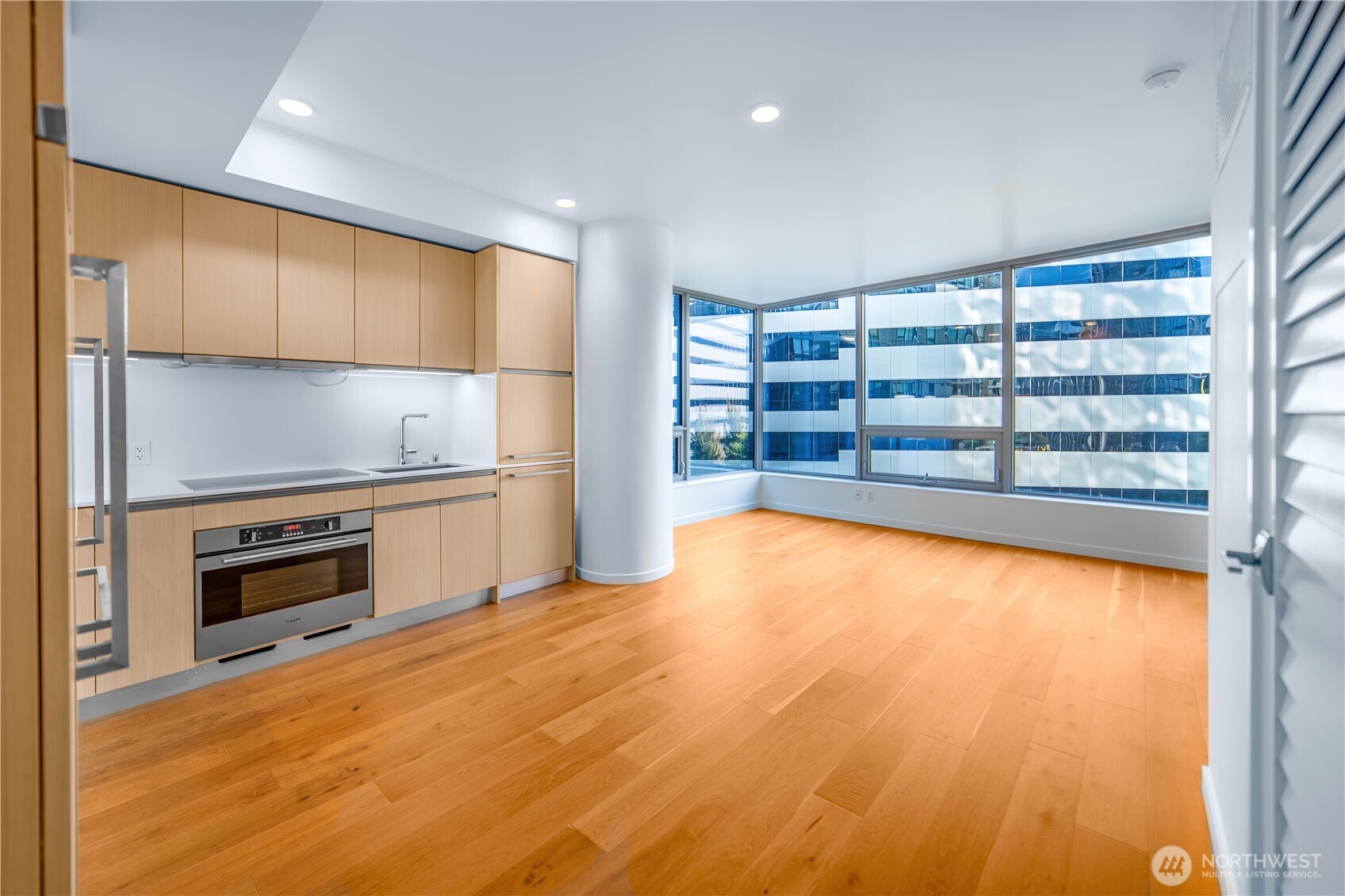 1808 Minor Avenue #912, Seattle, WA 98101