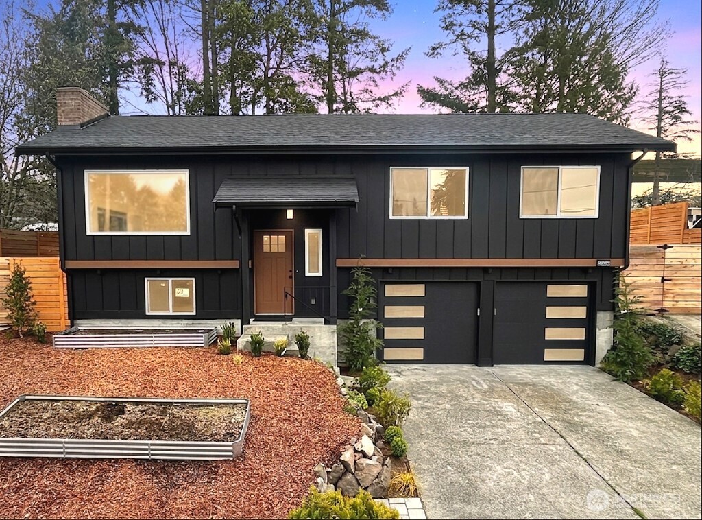 21246 15th Avenue S, Des Moines, WA 98198