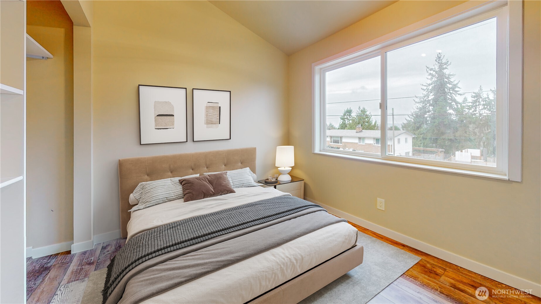 21246 15th Avenue S, Des Moines, WA 98198