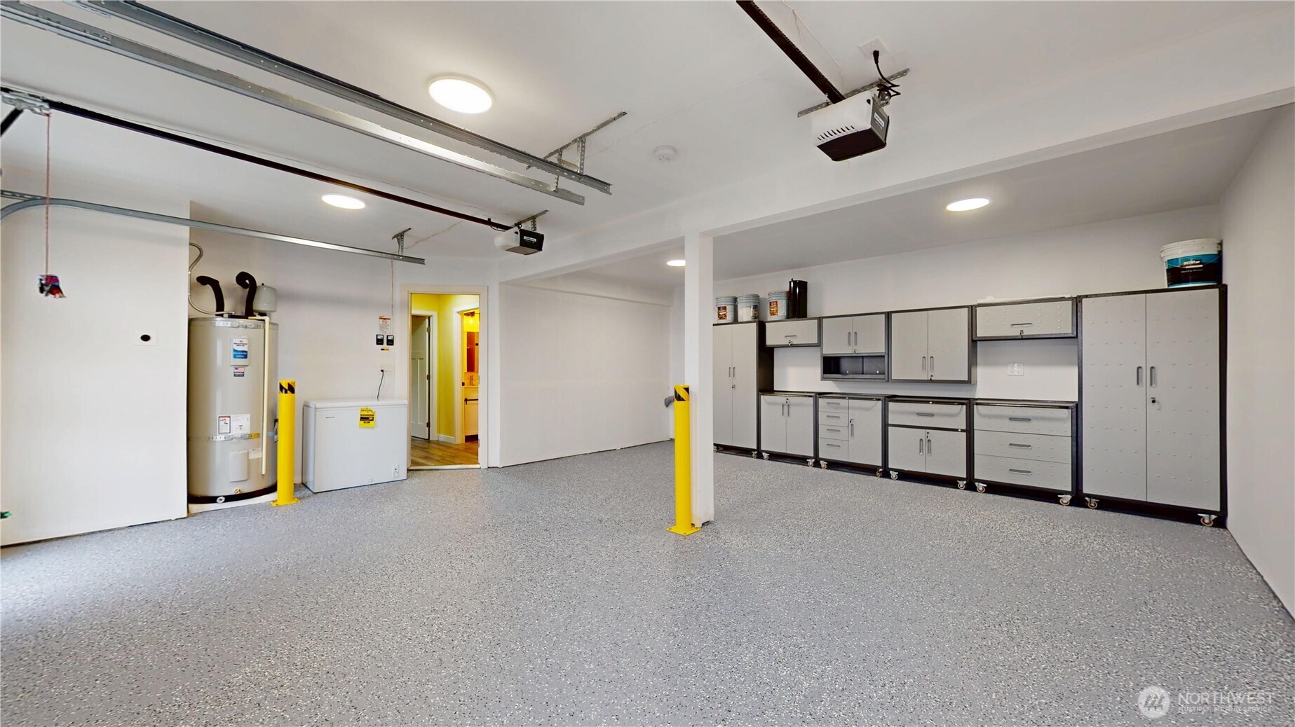 21246 15th Avenue S, Des Moines, WA 98198