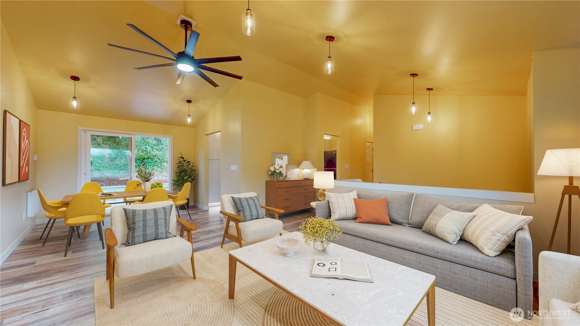 21246 15th Avenue S, Des Moines, WA 98198