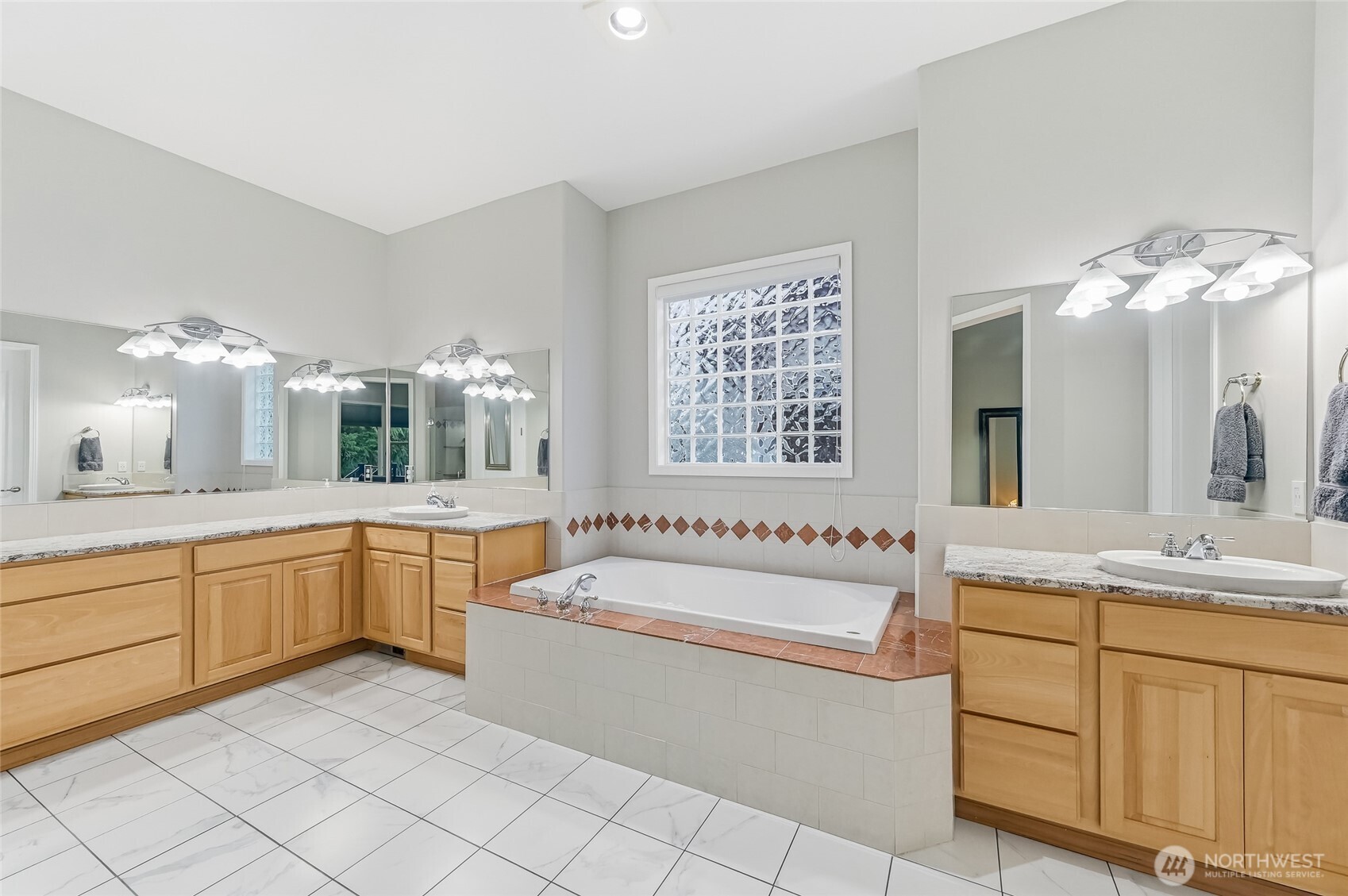 13165 Adair Creek Way NE, Redmond, WA 98053