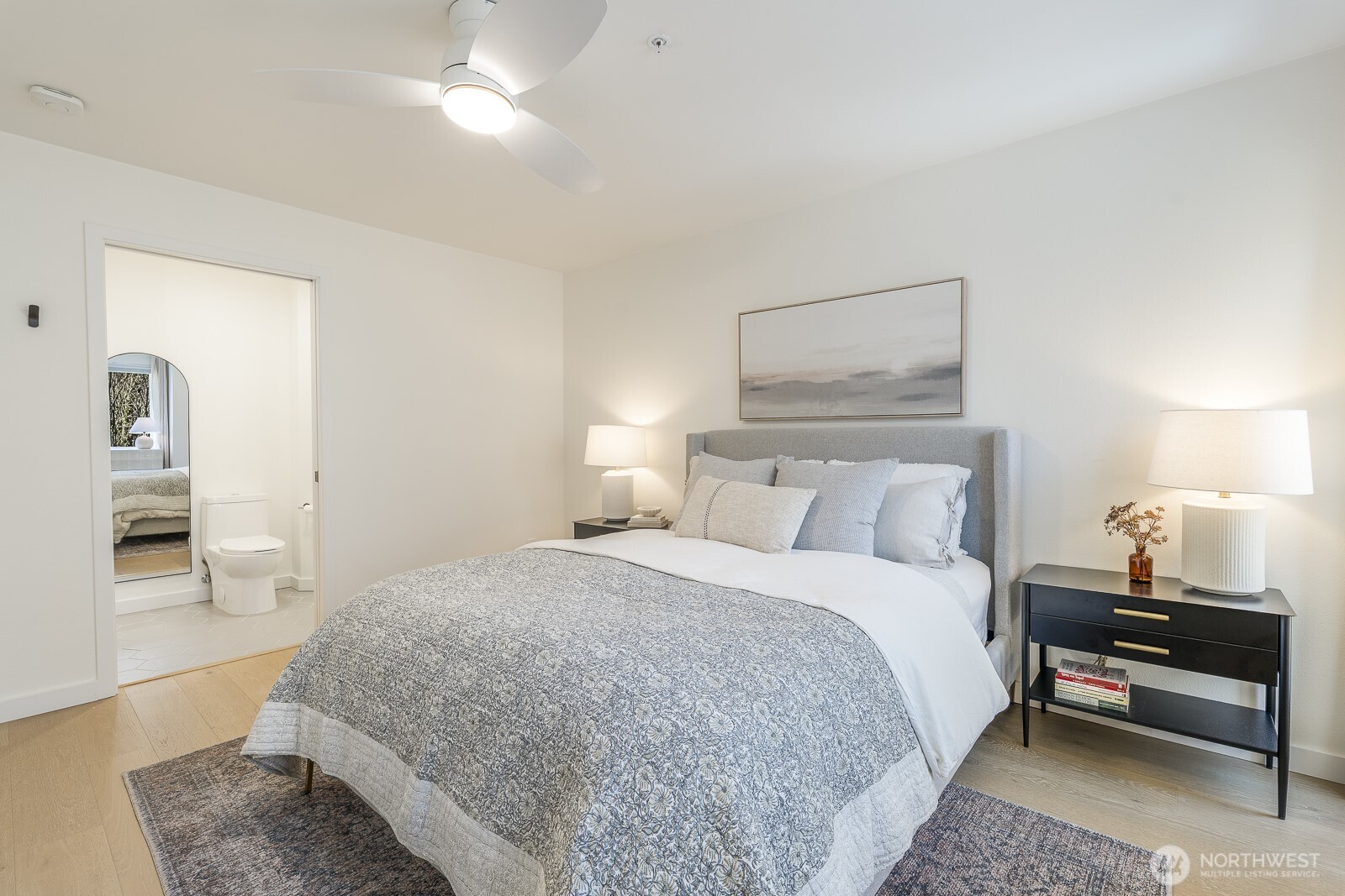 1805 Bellevue Avenue #301, Seattle, WA 98122