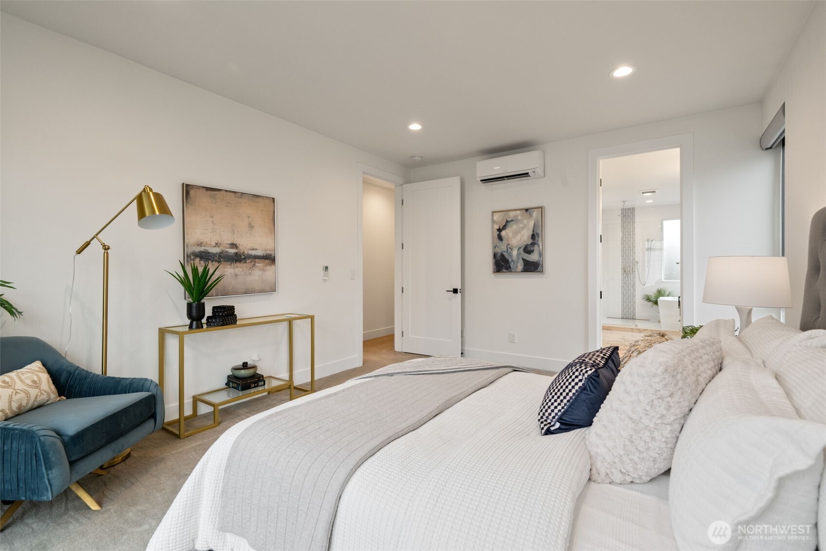 8848 20th Avenue SW, Seattle, WA 98106