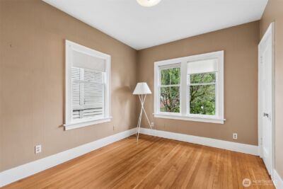 4220 Francis Avenue N, Seattle, WA 98103 - Photo 11