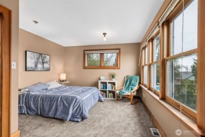 4220 Francis Avenue N, Seattle, WA 98103 - Photo 16