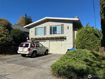824 NW 64th Street , Seattle, WA 98107