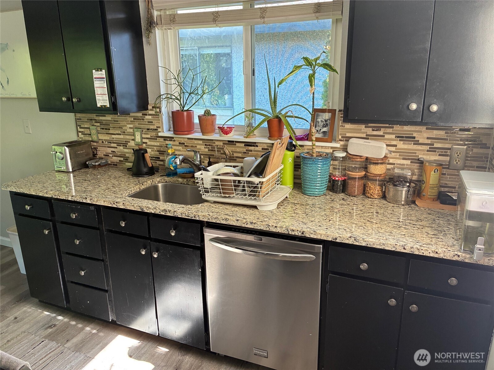 824 NW 64th Street , Seattle, WA 98107