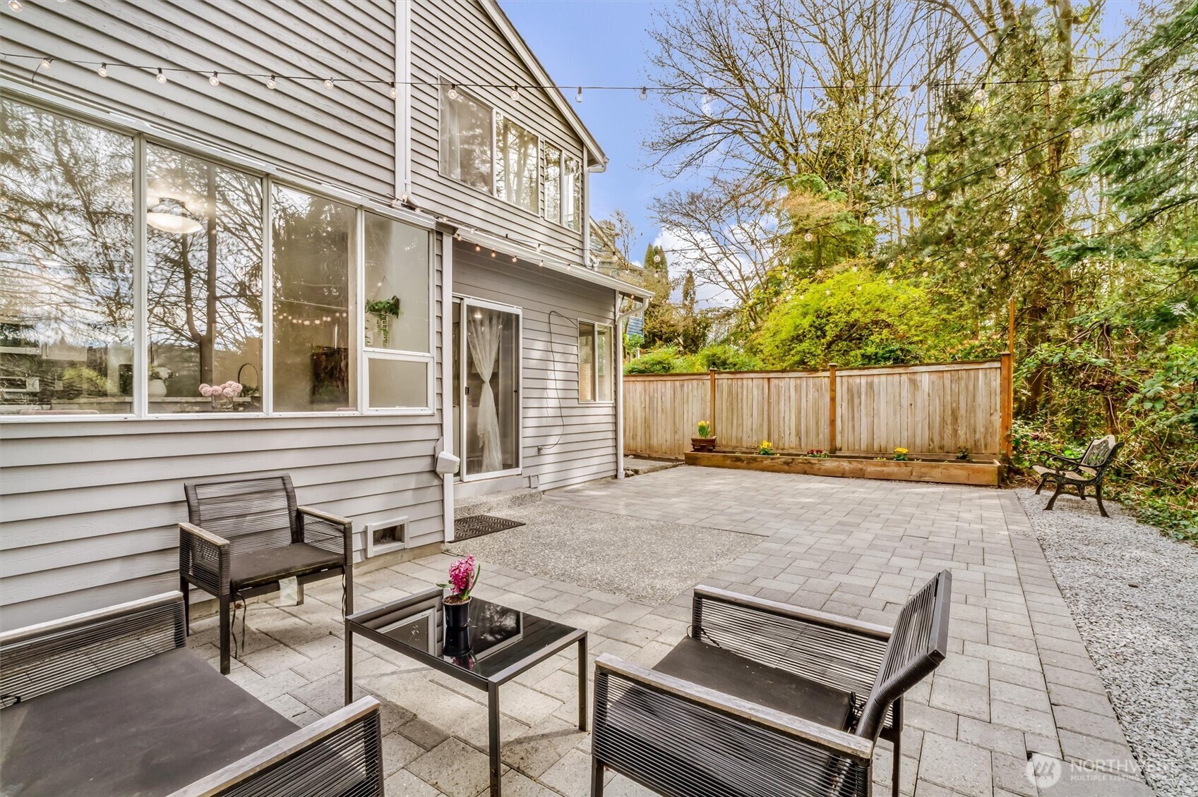 12637 104th Avenue NE, Kirkland, WA 98034