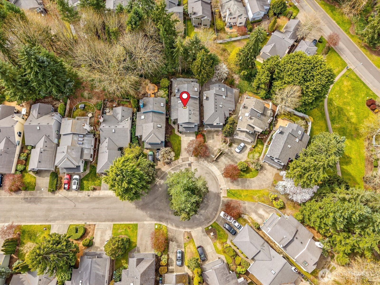 12637 104th Avenue NE, Kirkland, WA 98034