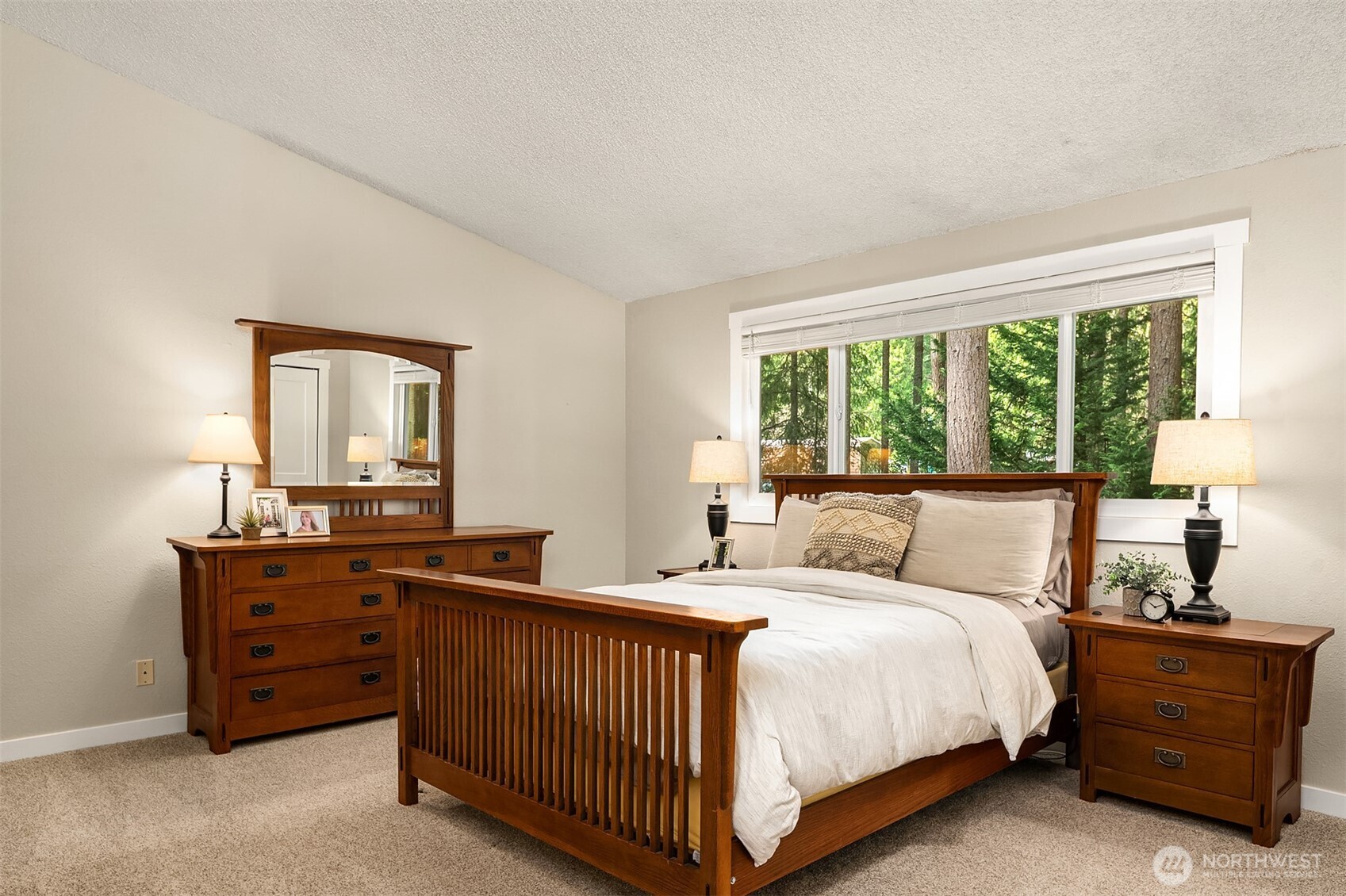 19522 NE 181st Street , Woodinville, WA 98077