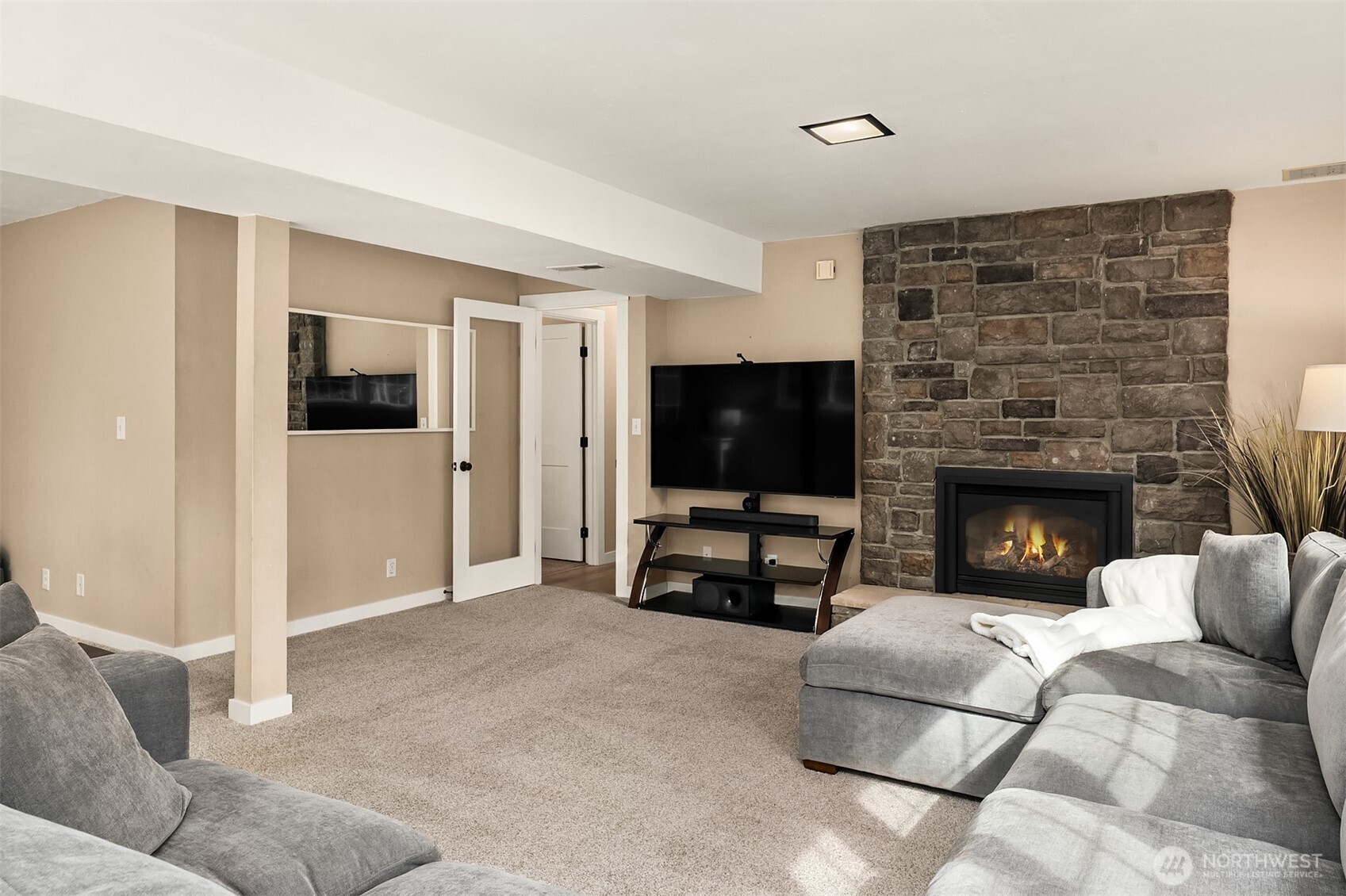 19522 NE 181st Street , Woodinville, WA 98077