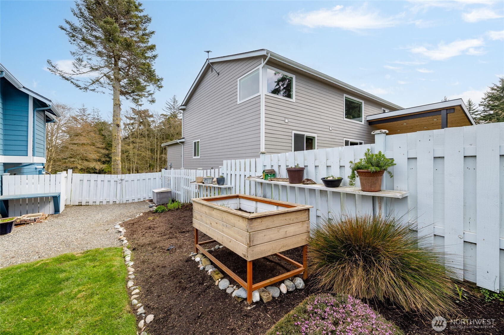 561 Fort Ebey Road , Coupeville, WA 98239