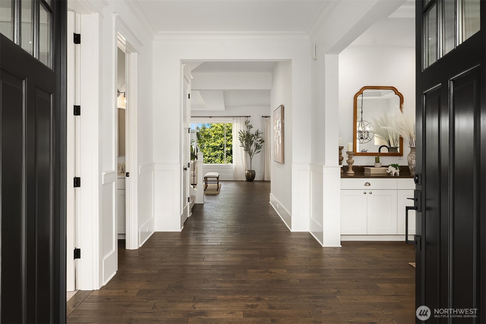 10610 NE 28th Street , Bellevue, WA 98004