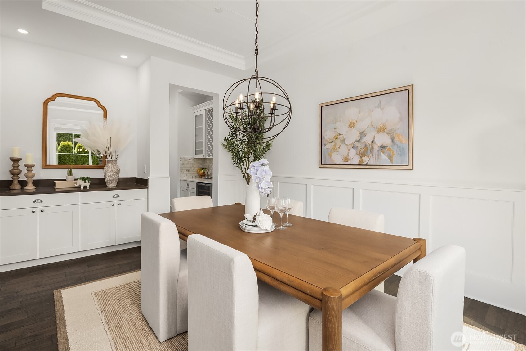 10610 NE 28th Street , Bellevue, WA 98004