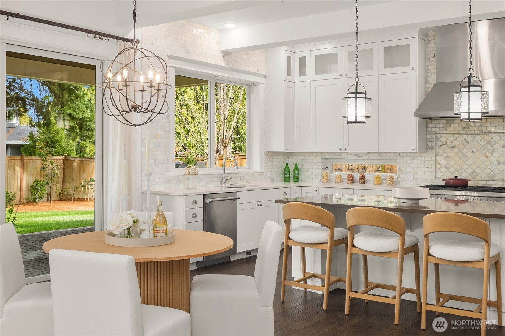 10610 NE 28th Street , Bellevue, WA 98004