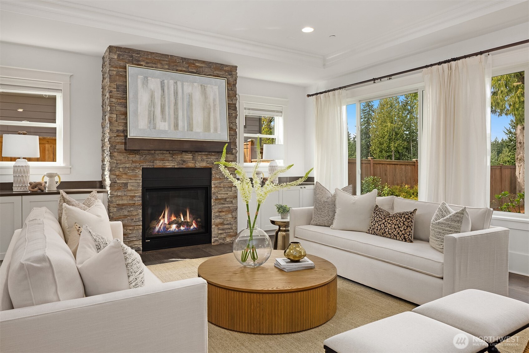 10610 NE 28th Street , Bellevue, WA 98004