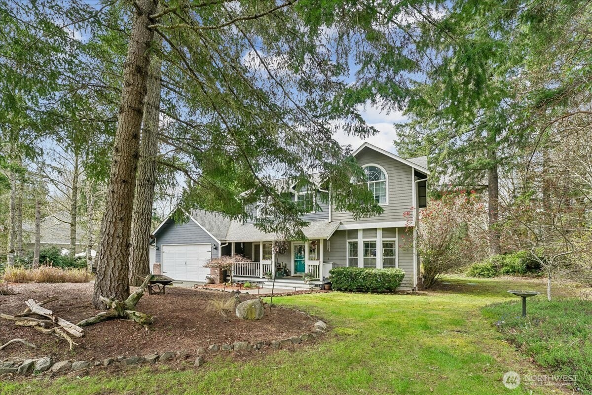 7259 NW Columbine Place , Seabeck, WA 98380