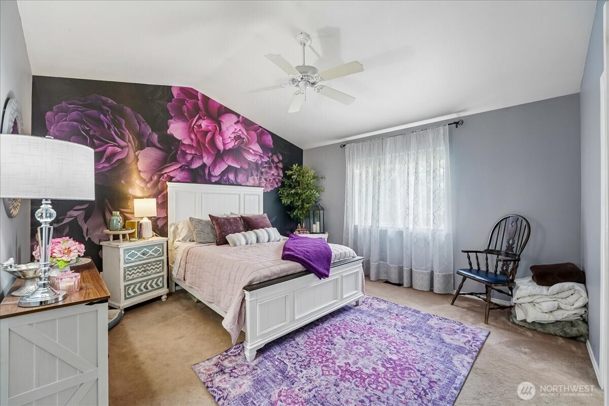 7259 NW Columbine Place , Seabeck, WA 98380