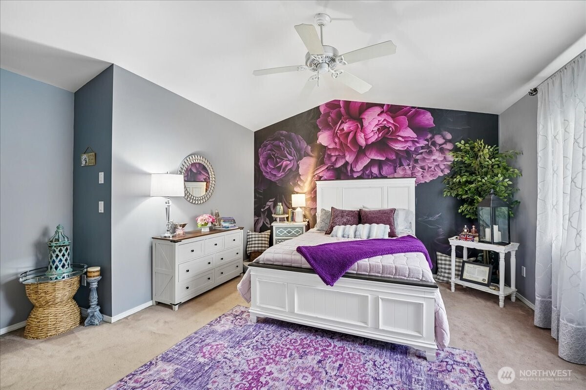 7259 NW Columbine Place , Seabeck, WA 98380