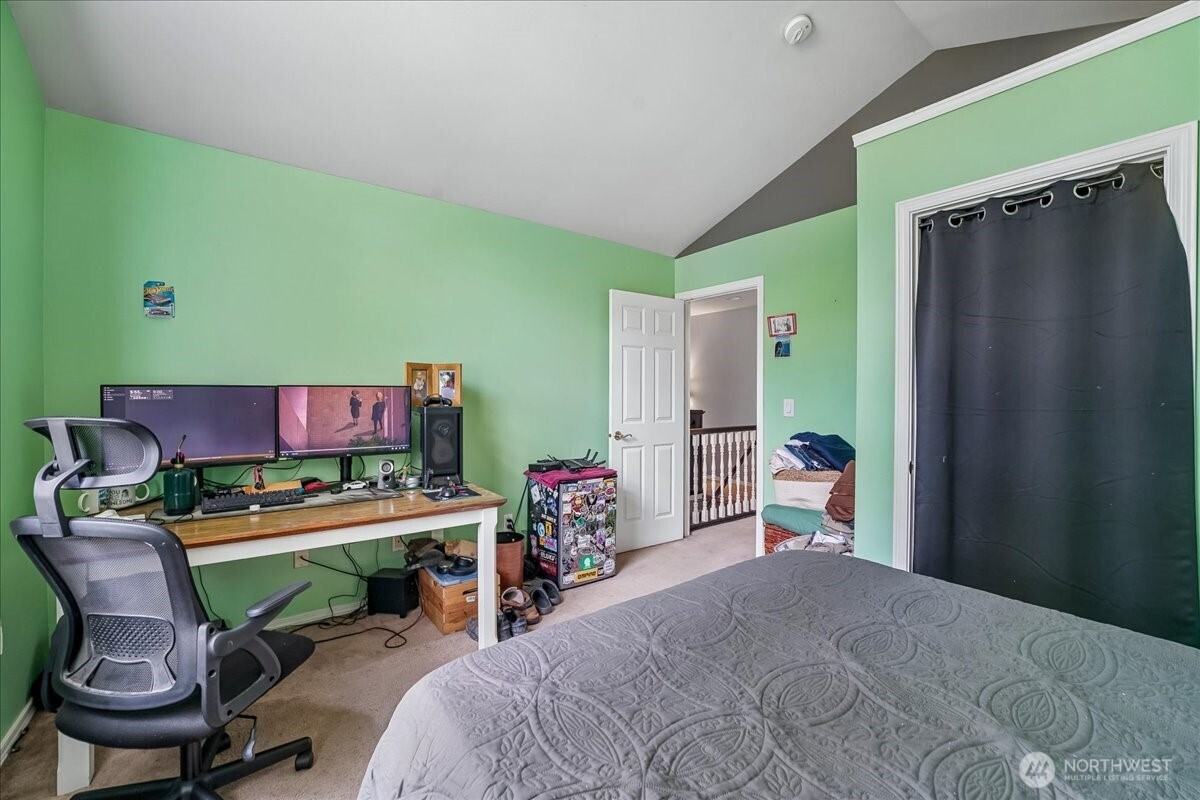 7259 NW Columbine Place , Seabeck, WA 98380