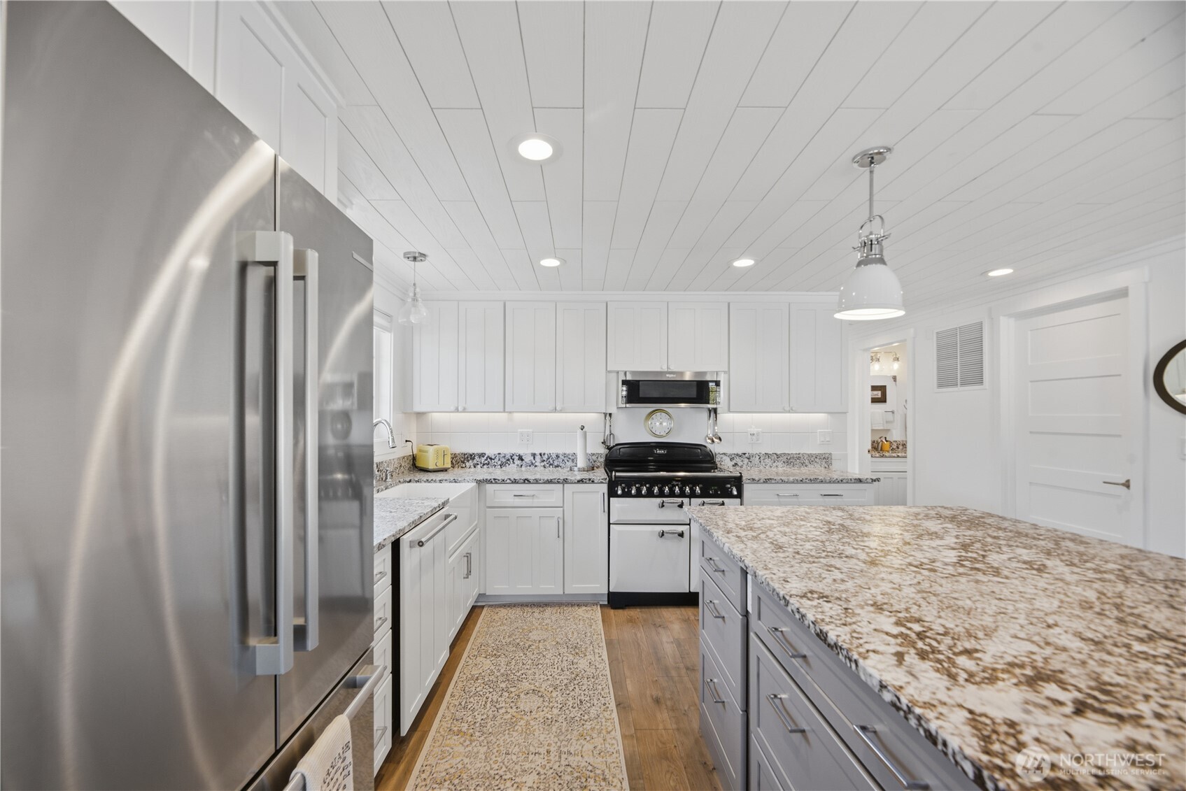 138 Lummi Drive , La Conner, WA 98257