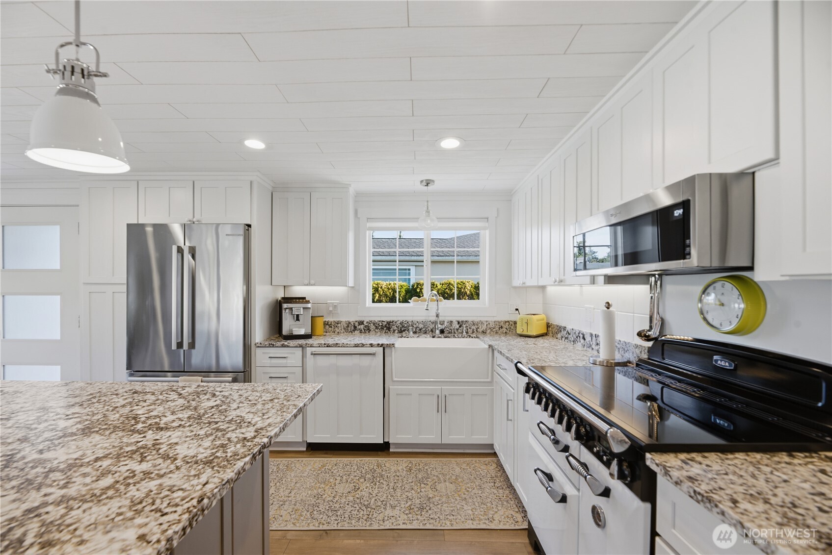 138 Lummi Drive , La Conner, WA 98257