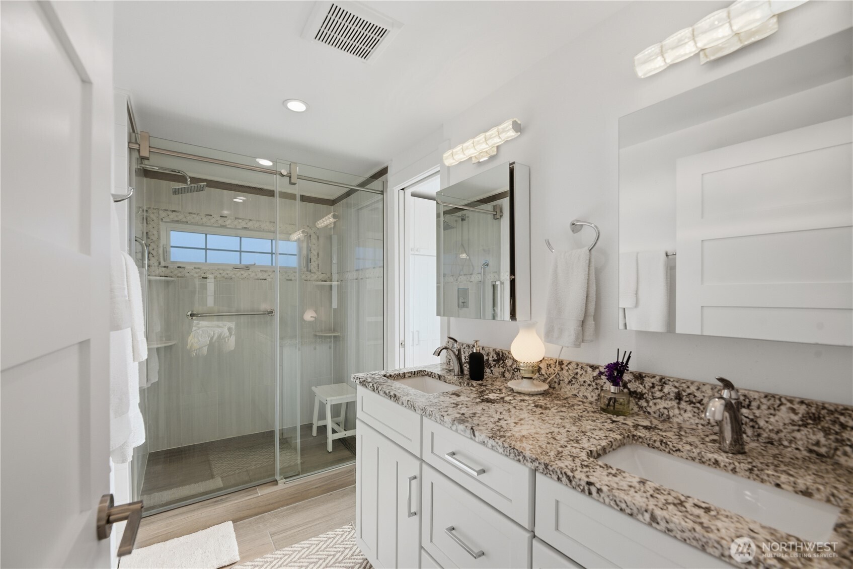 138 Lummi Drive , La Conner, WA 98257