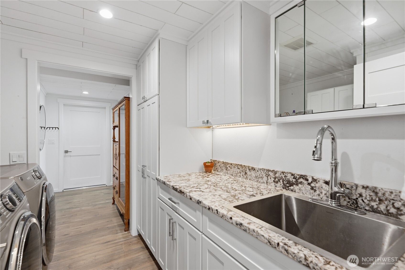 138 Lummi Drive , La Conner, WA 98257