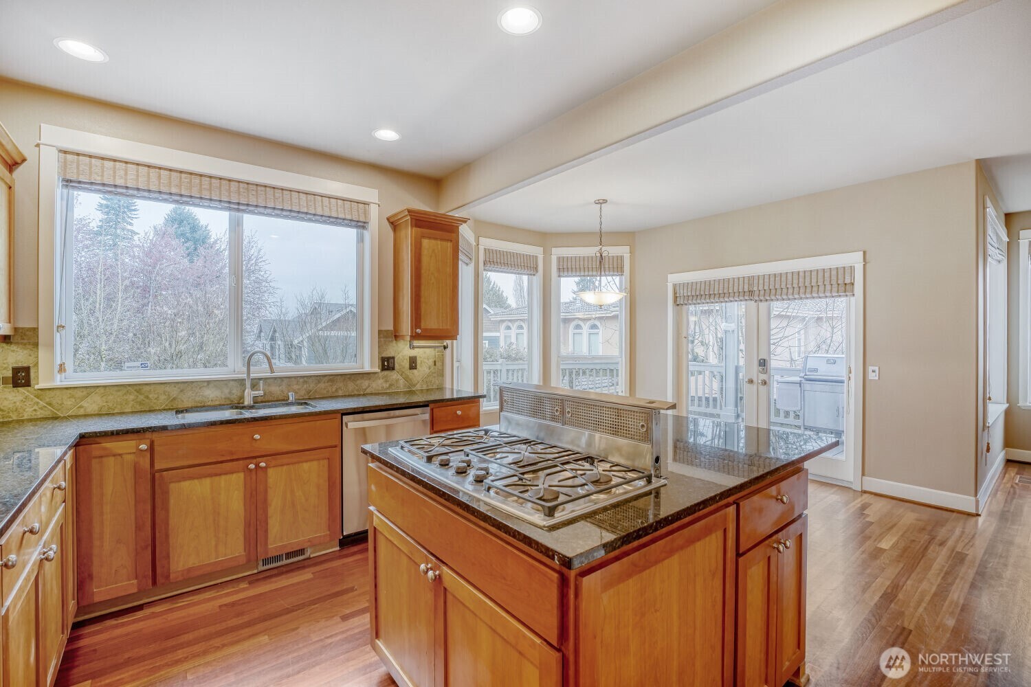 1643 2nd Street , Kirkland, WA 98033