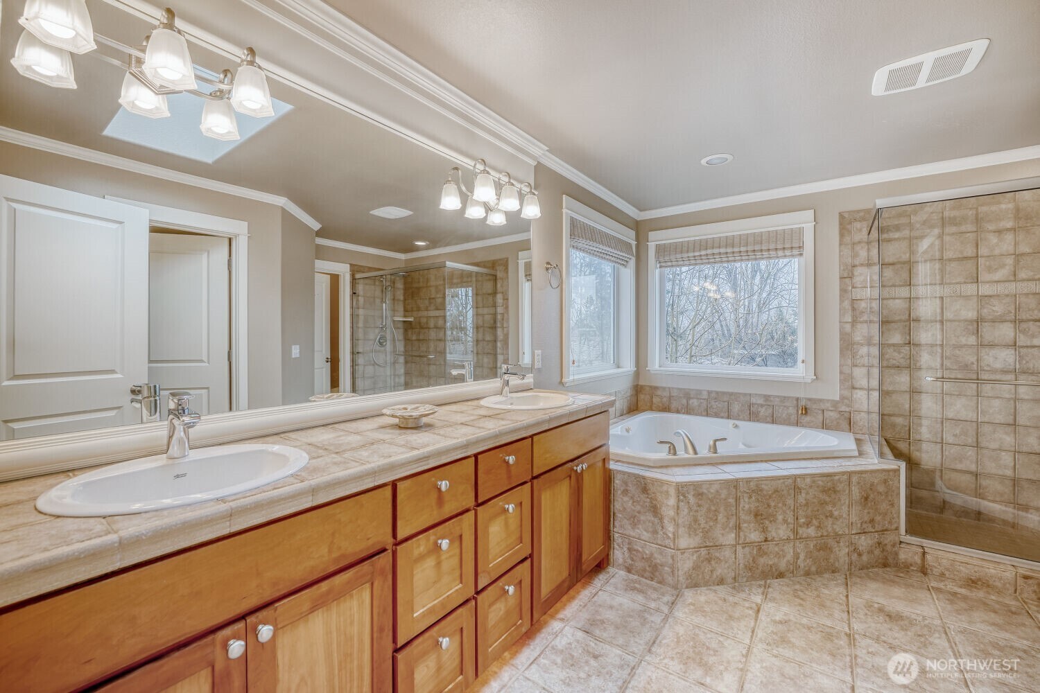 1643 2nd Street , Kirkland, WA 98033