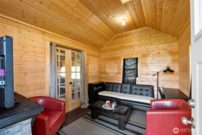 14435 Vail Cut Off Road SE, Rainier, WA 98576 - Photo 18