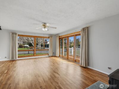 216 Caspers Street , Edmonds, WA 98020 - Photo 11