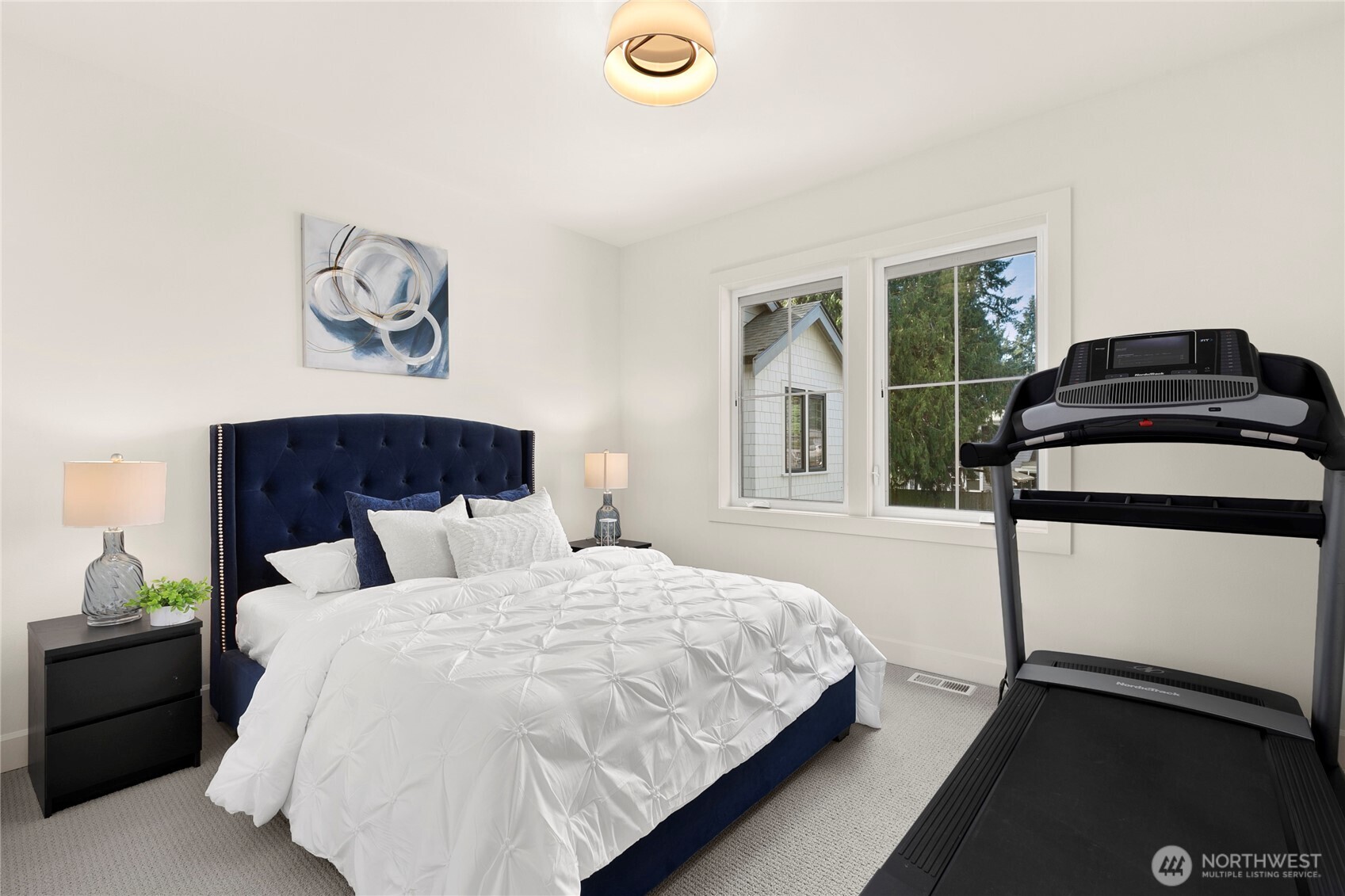 13017 NE 113th St #1, Kirkland, WA 98033