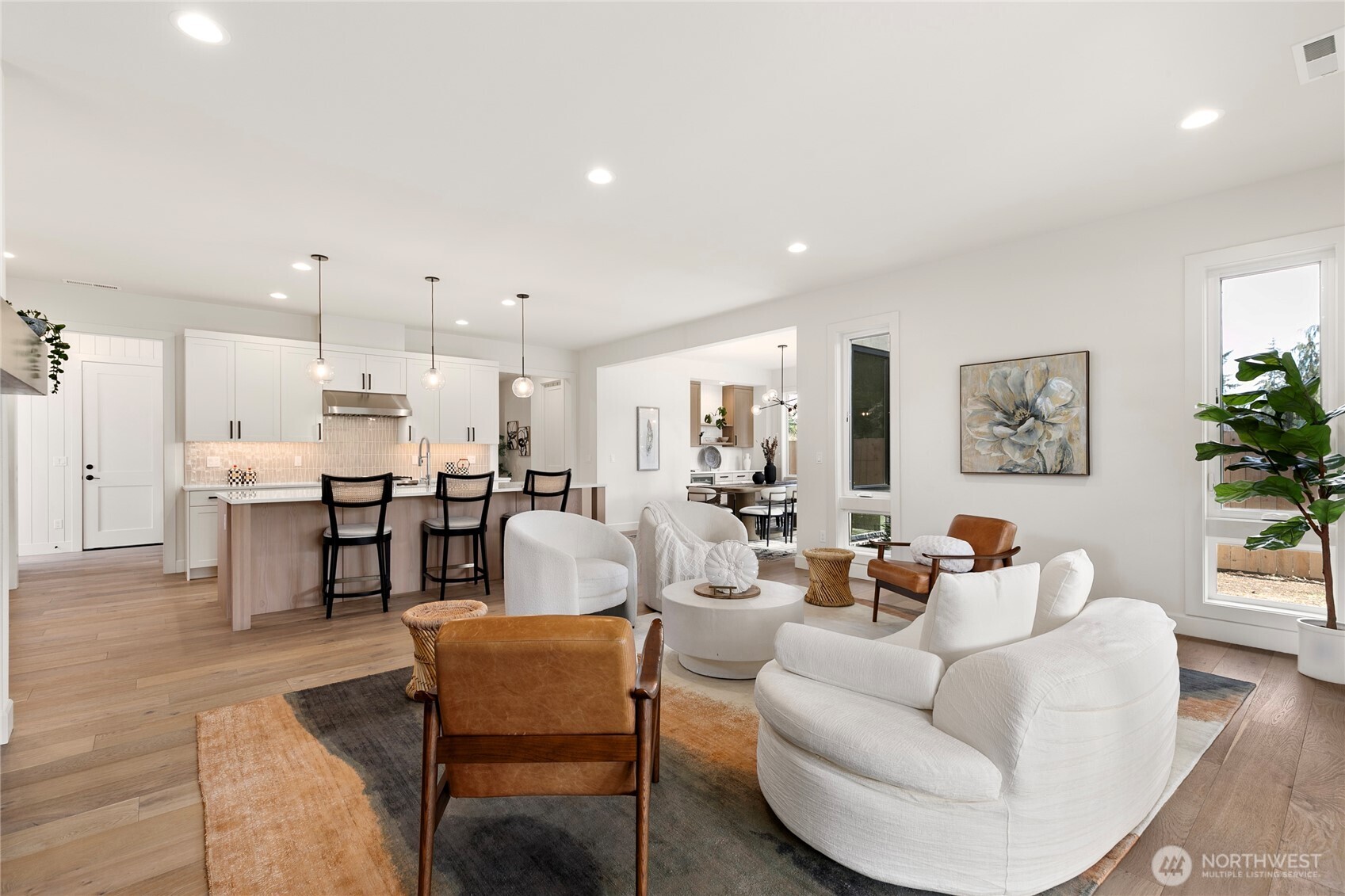 13017 NE 113th St #1, Kirkland, WA 98033