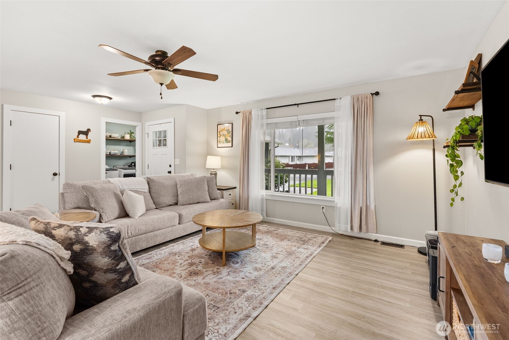 835 SW 21st Street , Chehalis, WA 98532