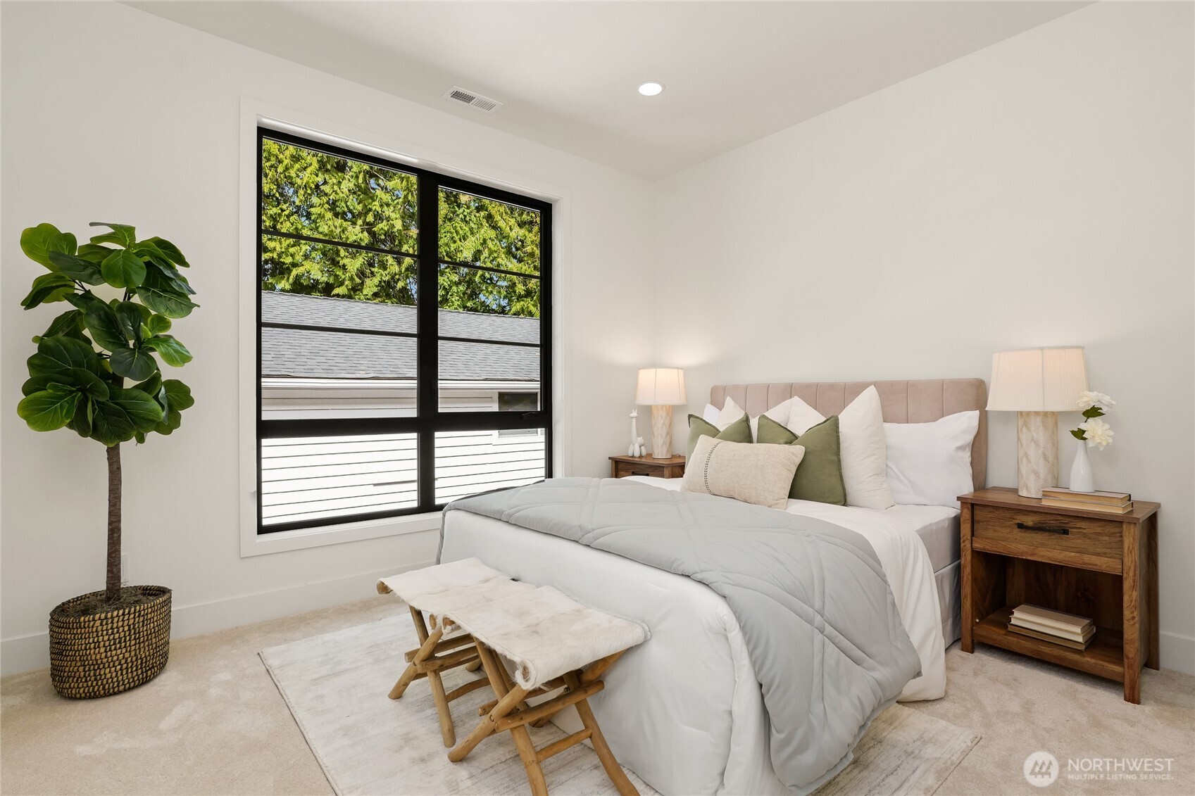 11428 108th Avenue NE #A, Kirkland, WA 98033