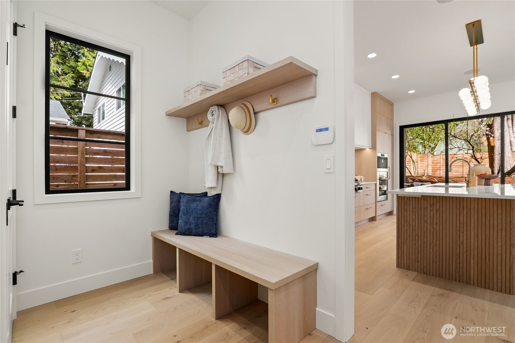 11428 108th Avenue NE #A, Kirkland, WA 98033