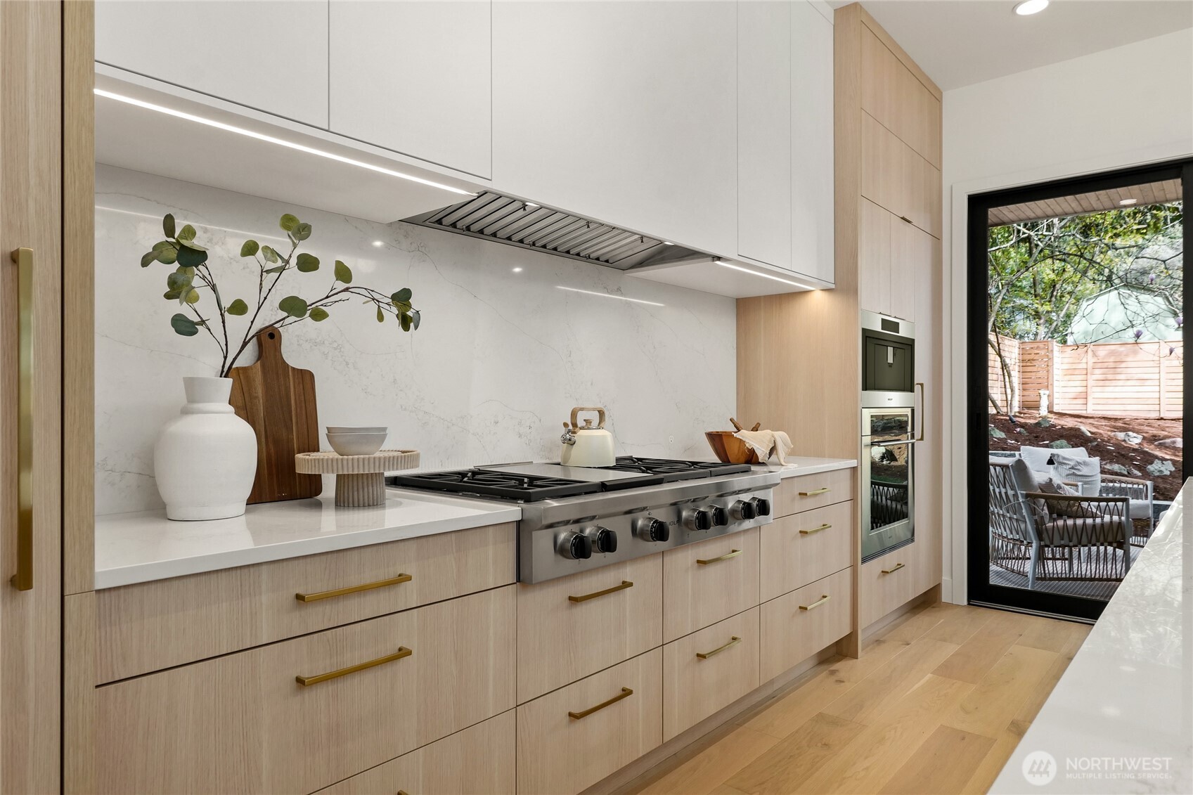 11428 108th Avenue NE #A, Kirkland, WA 98033