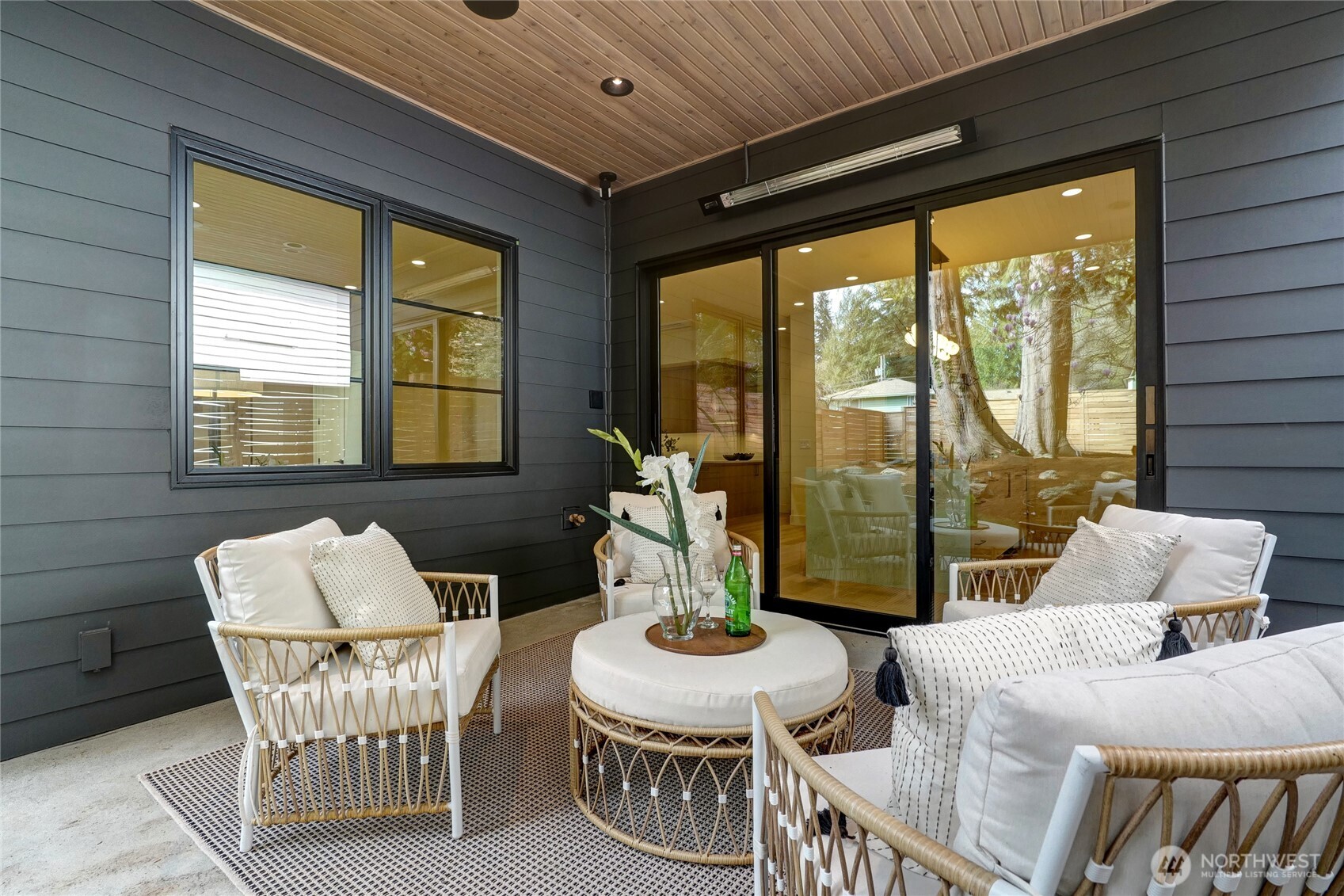 11428 108th Avenue NE #A, Kirkland, WA 98033