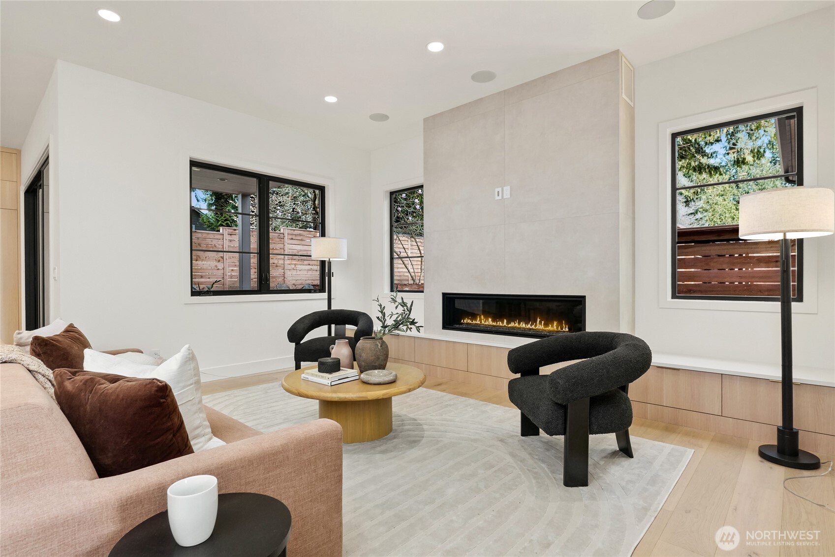 11428 108th Avenue NE #A, Kirkland, WA 98033