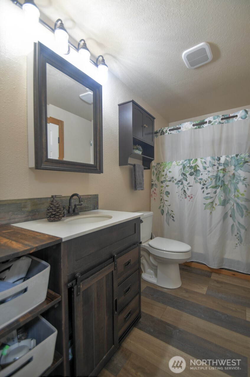 5708 19TH Avenue SE, Lacey, WA 98503