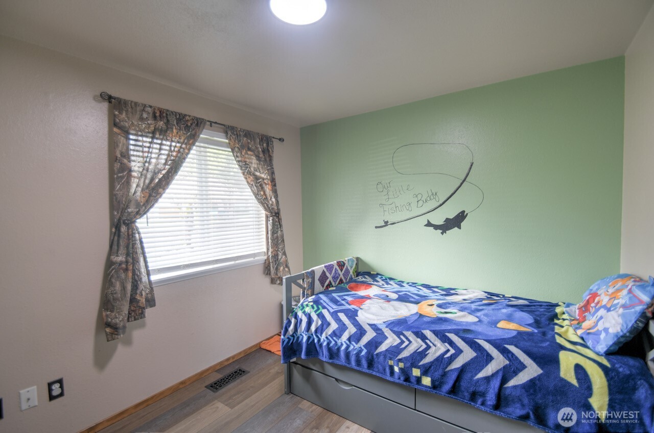 5708 19TH Avenue SE, Lacey, WA 98503