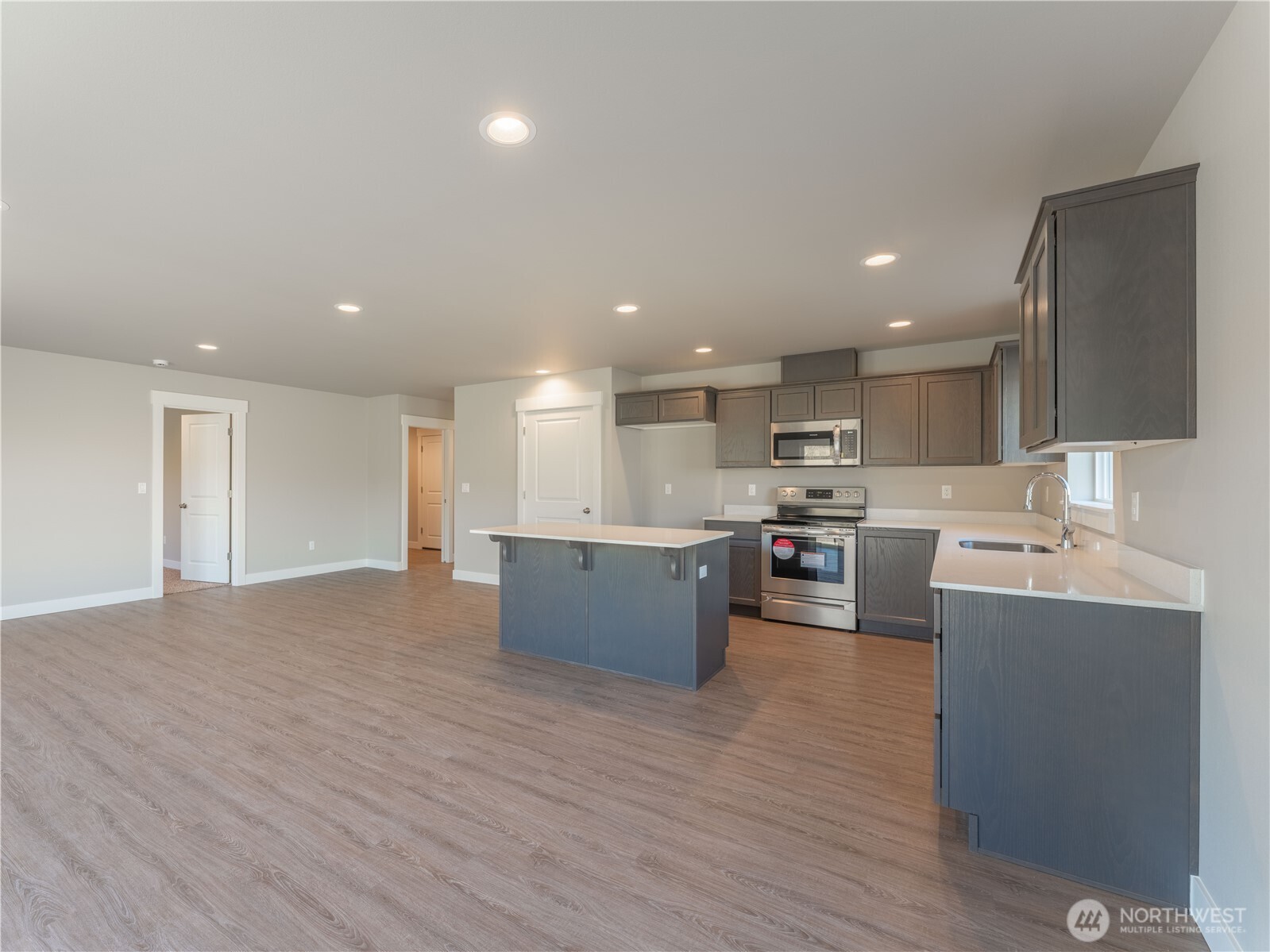 138 Salmon Drive , Wenatchee, WA 98801