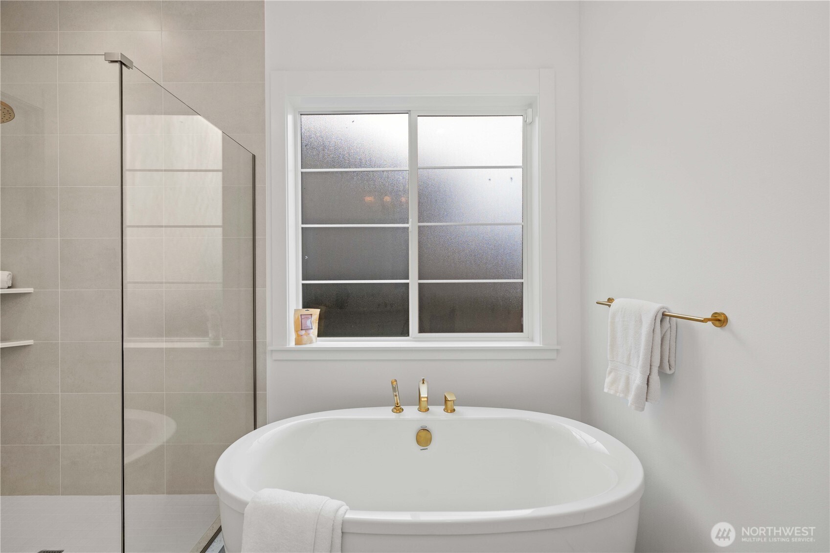 23380 SE Larch Street , Black Diamond, WA 98010