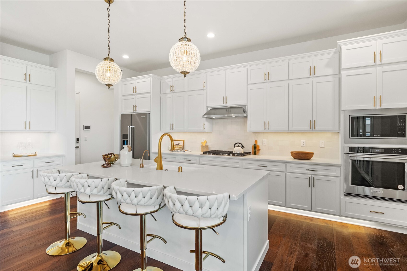 23380 SE Larch Street , Black Diamond, WA 98010