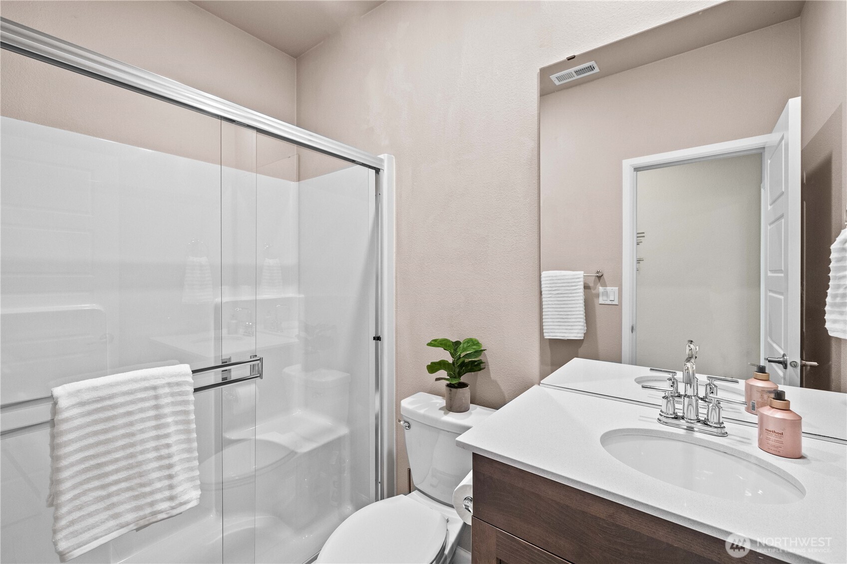 32943 Ash Avenue SE, Black Diamond, WA 98010