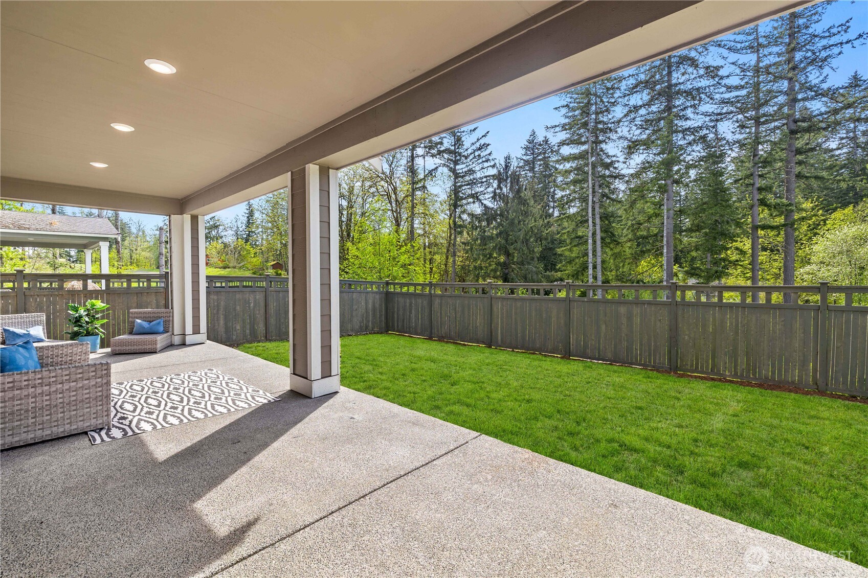 32943 Ash Avenue SE, Black Diamond, WA 98010